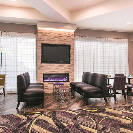 La Quinta By Wyndham Atlanta Conyers Hotel Bagian luar foto