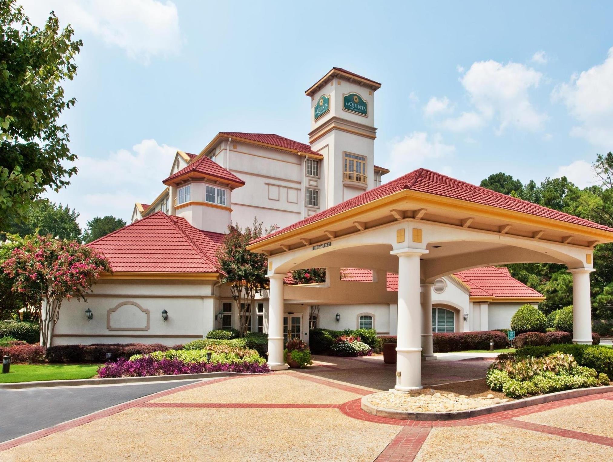 La Quinta By Wyndham Atlanta Conyers Hotel Bagian luar foto