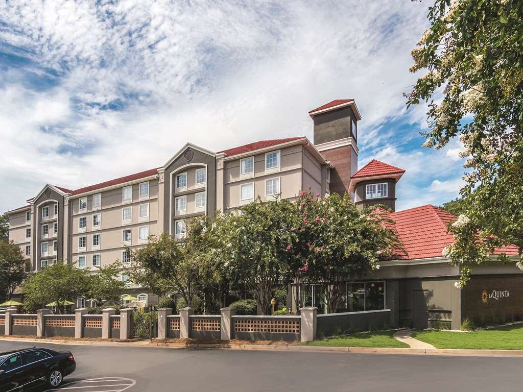La Quinta By Wyndham Atlanta Conyers Hotel Bagian luar foto